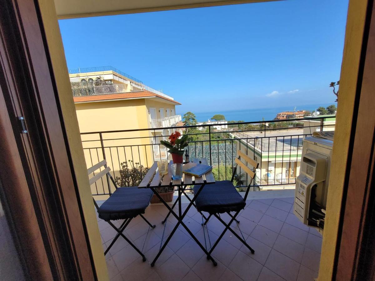 Sara Blu Apartment Сорренто Экстерьер фото